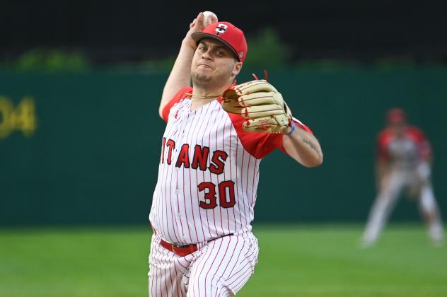 Ottawa Titans' Shane Gray in action