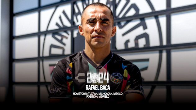 Oakland Roots SC midfielder Rafael Baca