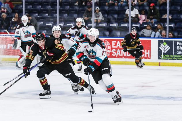 Kelowna Rockets battle the Vancouver Giants