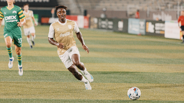 Birmingham Legion FC races to the ball