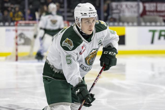 Defenseman Ty Gibson with the Everett Silvertips
