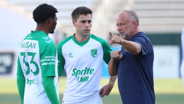 Birmingham Legion FC head coach Tommy Soehn issues directions