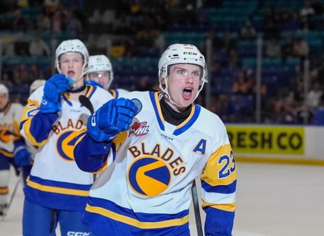 Saskatoon Blades left wing Rowan Calvert