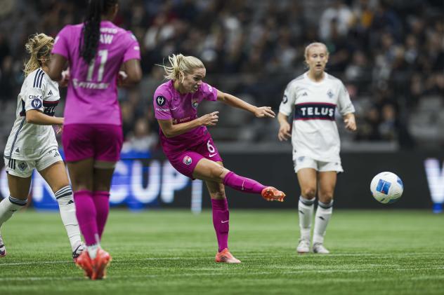 San Diego Wave FC defender Hanna Lundkvist
