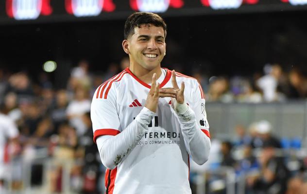 Hernán López of the San Jose Earthquakes