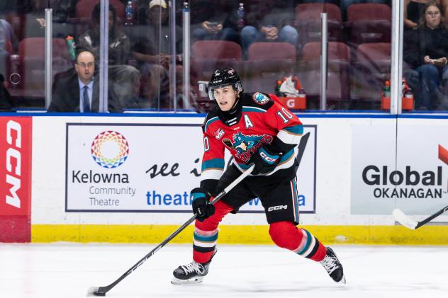 Kelowna Rockets forward Luke Schelter