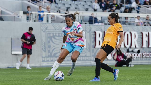San Diego Wave FC forward María Sánchez vs. the Houston Dash