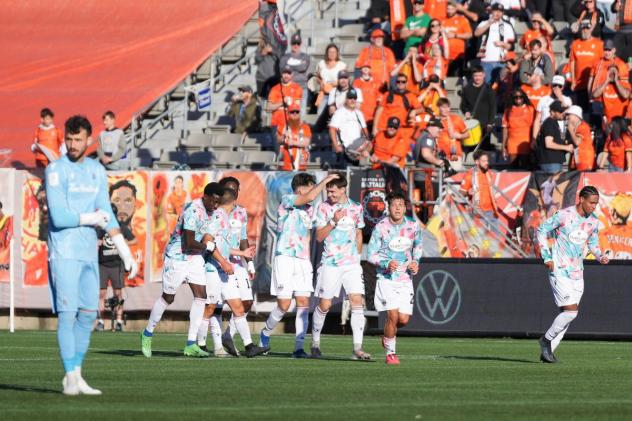 Atlético Ottawa celebrate Sam Salter's goal