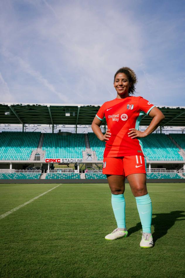 Kansas City Current midfielder Desiree Scott