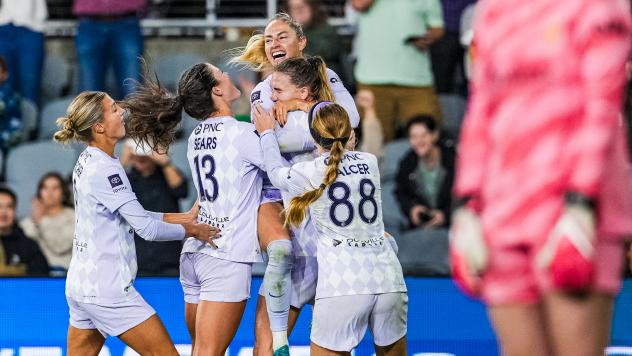 Racing Louisville FC celebrate win