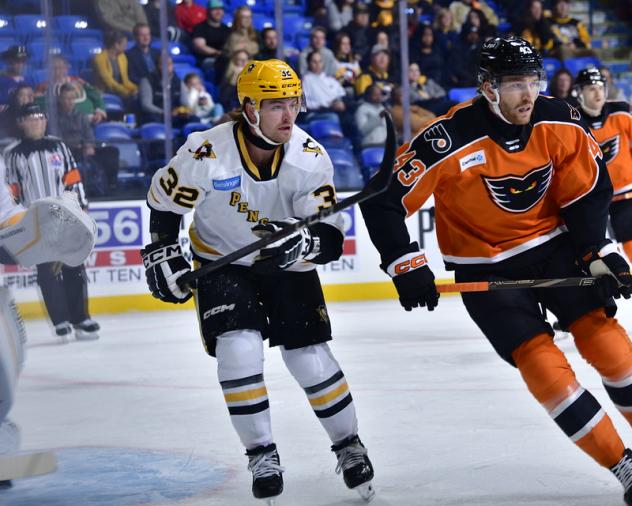 Lehigh Valley Phantoms forward Oscar Eklind (right) vs. the Wilkes-Barre/Scranton Penguins