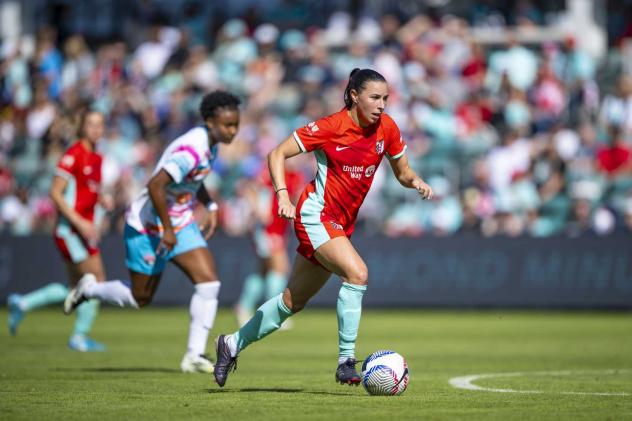 Kansas City Current midfielder Vanessa DiBernardo