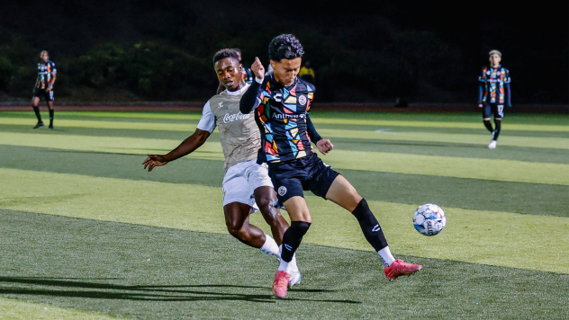 Birmingham Legion FC battles the Oakland Roots SC