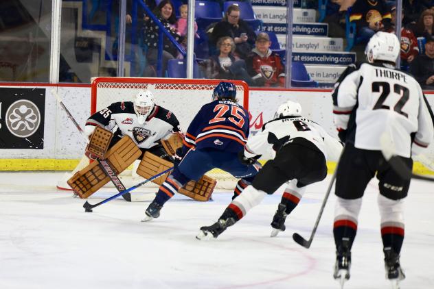 Vancouver Giants goaltender Burke Hood awaits a shot