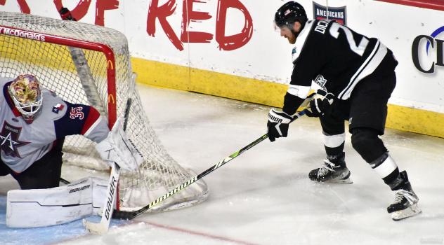 Allen Americans defend the net against the Wichita Thunder