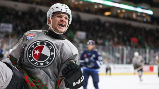 Texas Stars' Emilio Pettersen