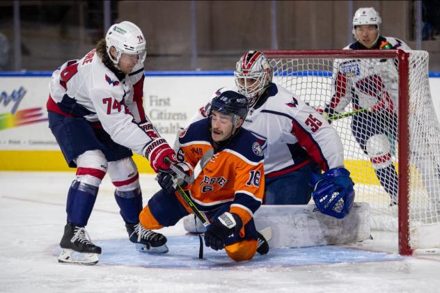 South Carolina Stingrays' Conner Moore and Seth Eisele battle Worcester Railers' Griffin Loughran