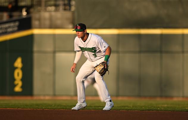 Dayton Dragons second baseman Tyler Callihan