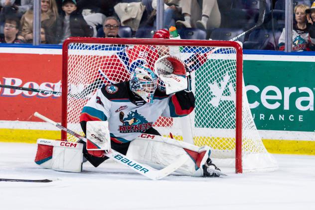 Kelowna Rockets goaltender Jari Kykkanen