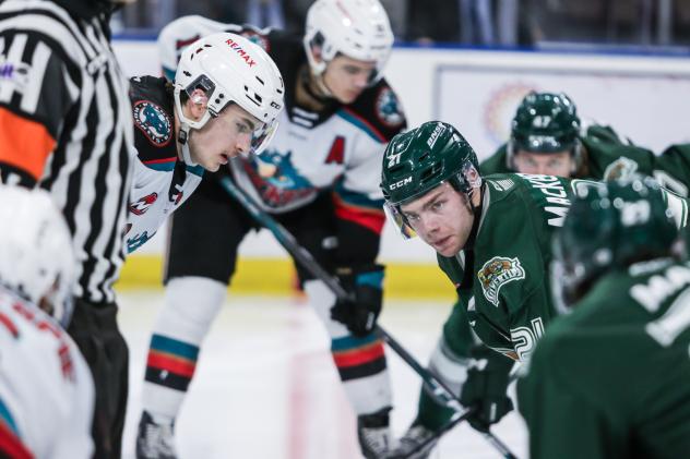 Max Graham of the Kelowna Rockets ready for a faceoff