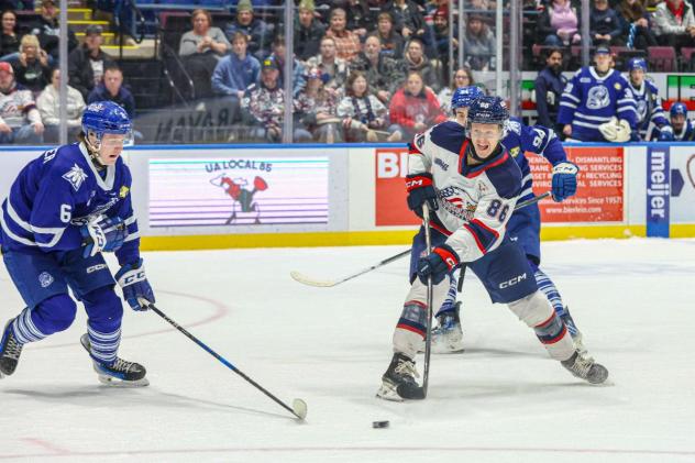 Brampton Steelheads' Jakub Fibigr and Saginaw Spirit's Kristian Epperson