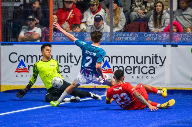 St. Louis Ambush forward Tristan Austin takes a shot against the Kansas City Comets
