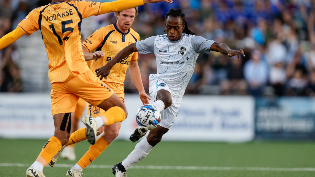 Forward Ronaldo Damus with Colorado Springs Switchbacks FC