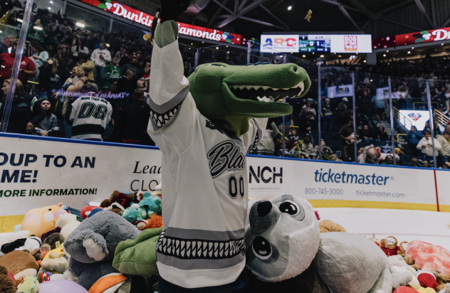 Florida Everblades on Teddy Bear Toss night