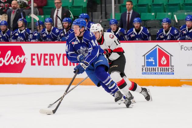 Syracuse Crunch center Tristan Allard