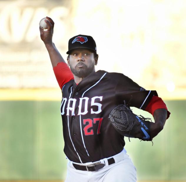 Kumar Rocker pitching for the Hickory Crawdads in 2023