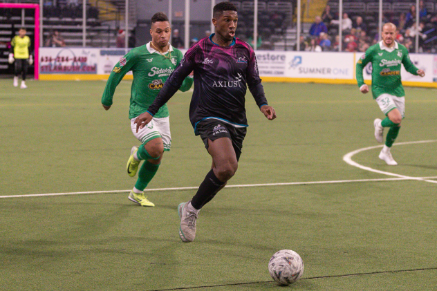 St. Louis Ambush battle the Dallas Sidekicks