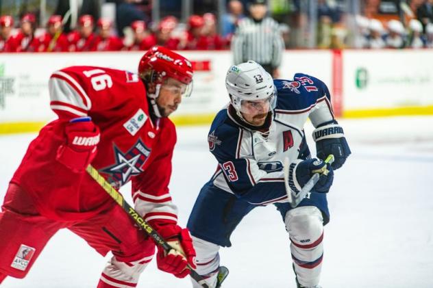 Allen Americans center Kyle Crnkovic (left) vs. the Tulsa Oilers