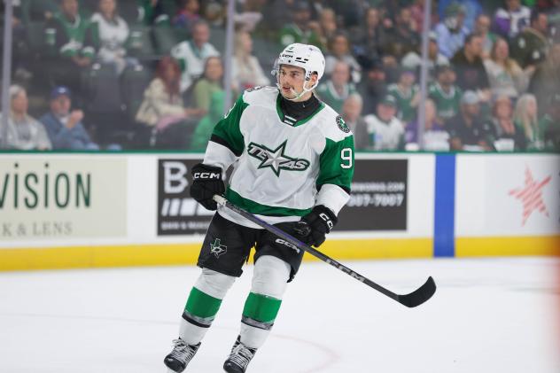 Texas Stars forward Justin Hryckowian