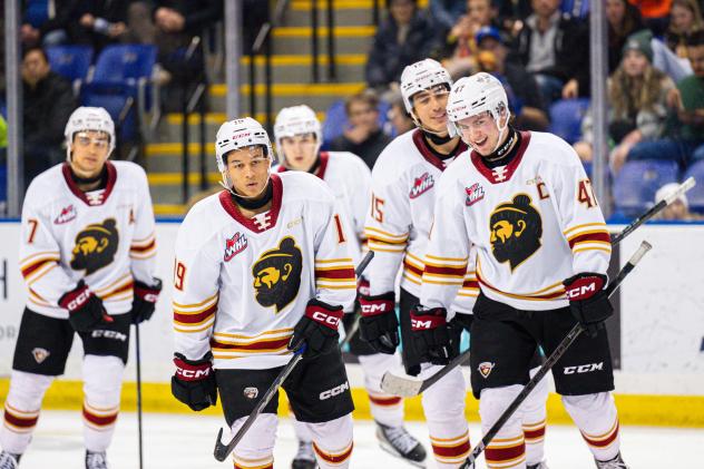 Vancouver Giants enjoy a laugh on the ice
