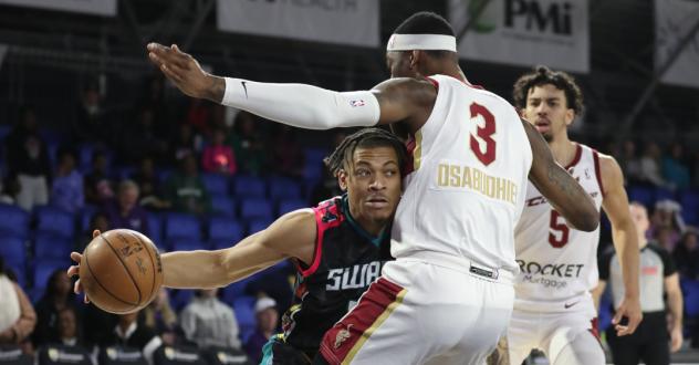 Cleveland Charge's Gabe Osabuohien in action