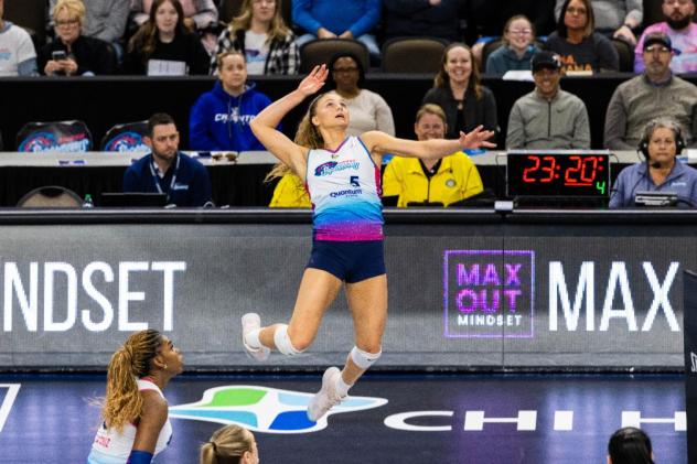 Omaha Supernovas outside hitter Brooke Nuneviller