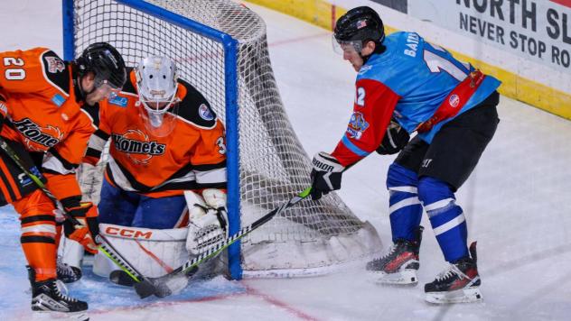 Wichita Thunder forward Peter Bates looks for a goal vs. the Fort Wayne Komets
