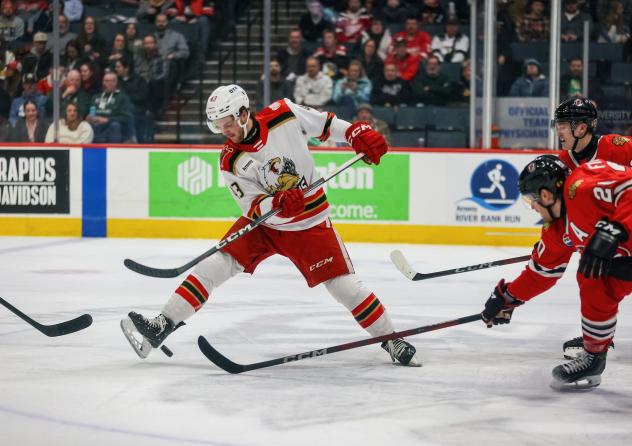 Grand Rapids Griffins right wing Carter Mazur