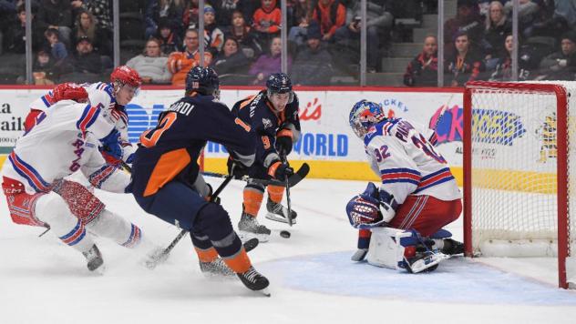 Kitchener Rangers battle the Flint Firebirds