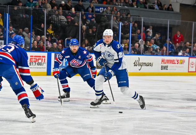 Syracuse Crunch forward Logan Brown vs. the Rochester Americans