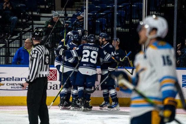 Worcester Railers huddle up