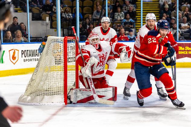 Milwaukee Admirals' Kieffer Bellows in action