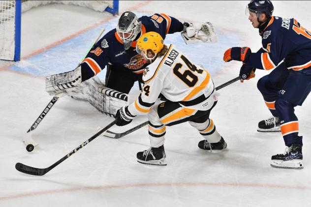 Wheeling Nailers forward Gabe Klassen eyes the puck against the Greenville Swamp Rabbits
