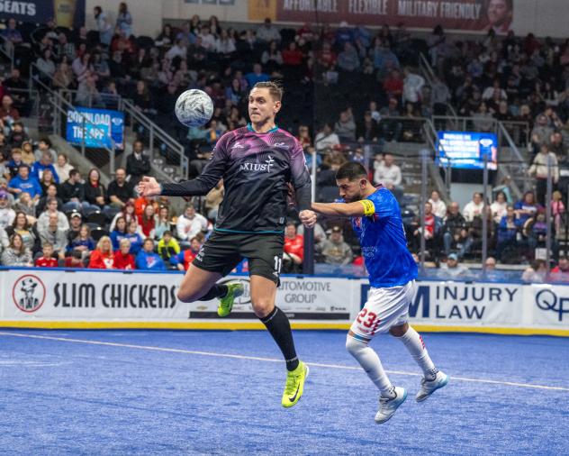 St. Louis Ambush forward Robert Kristo eyes the ball vs. the Kansas City Comets