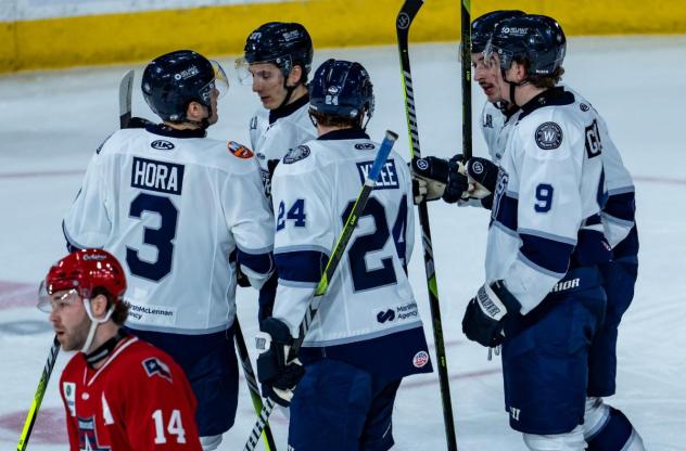 Worcester Railers huddle against the Allen Americans