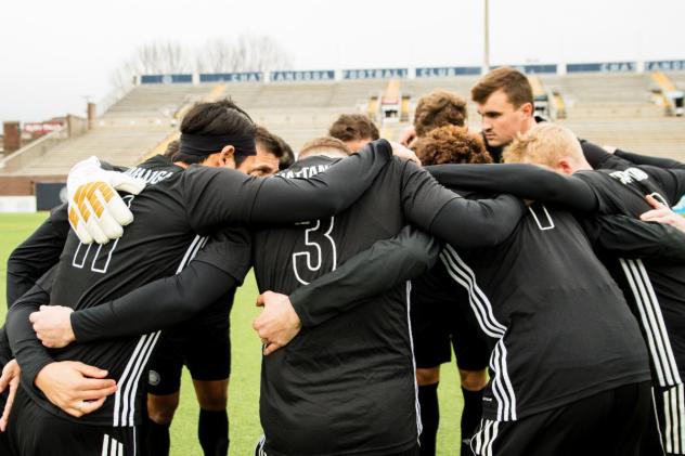 Chattanooga FC huddle