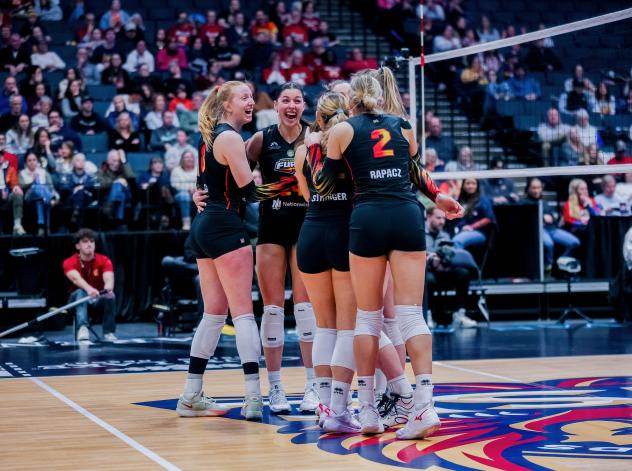 Columbus Fury huddle after a point
