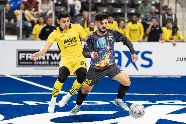 Milwaukee Wave's Alex Sanchez and San Diego Sockers' Gabriel Costa on game night
