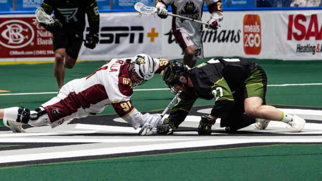 Albany Firewolves faceoff with the Rochester Knighthawks