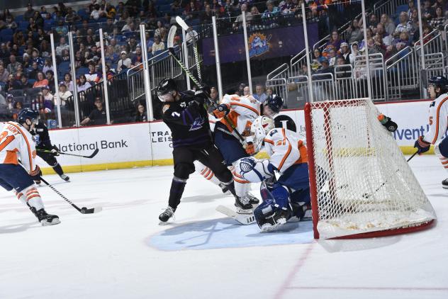 Greenville Swamp Rabbits goaltender Kolby Hay vs. the Orlando Solar Bears